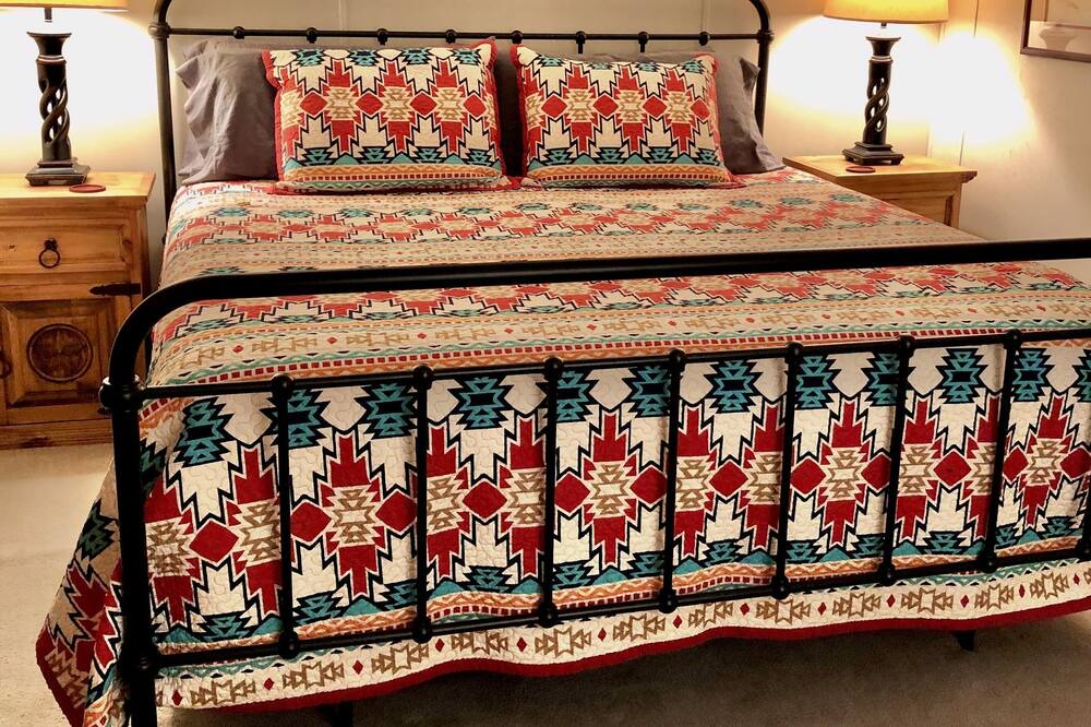 Photo of Bedroom in Hondo