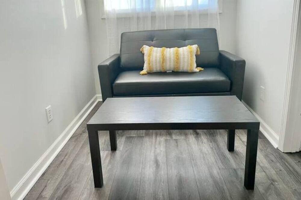 Photo of Livingroom in Franklin