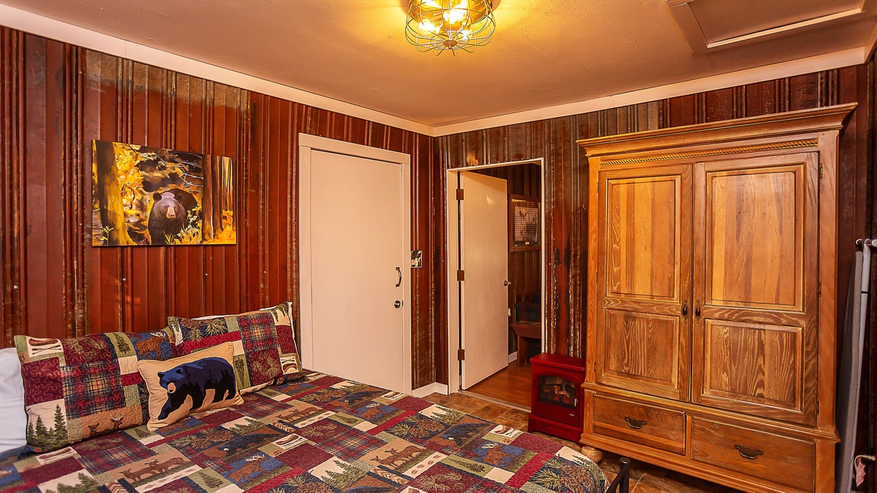 Photo of Others in Benton