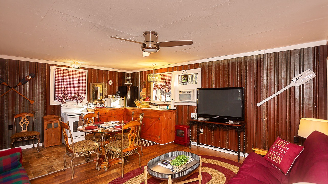 Photo of Others in Benton