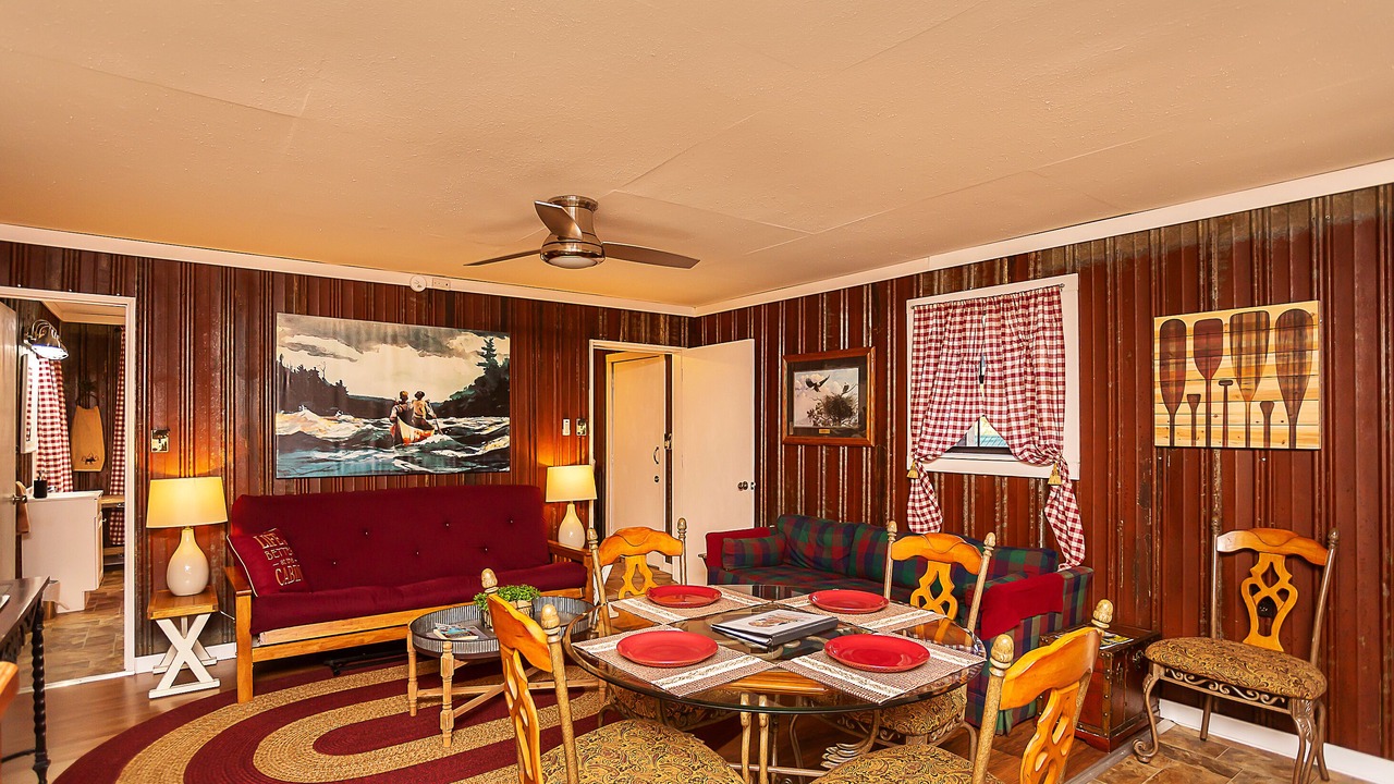 Photo of Others in Benton