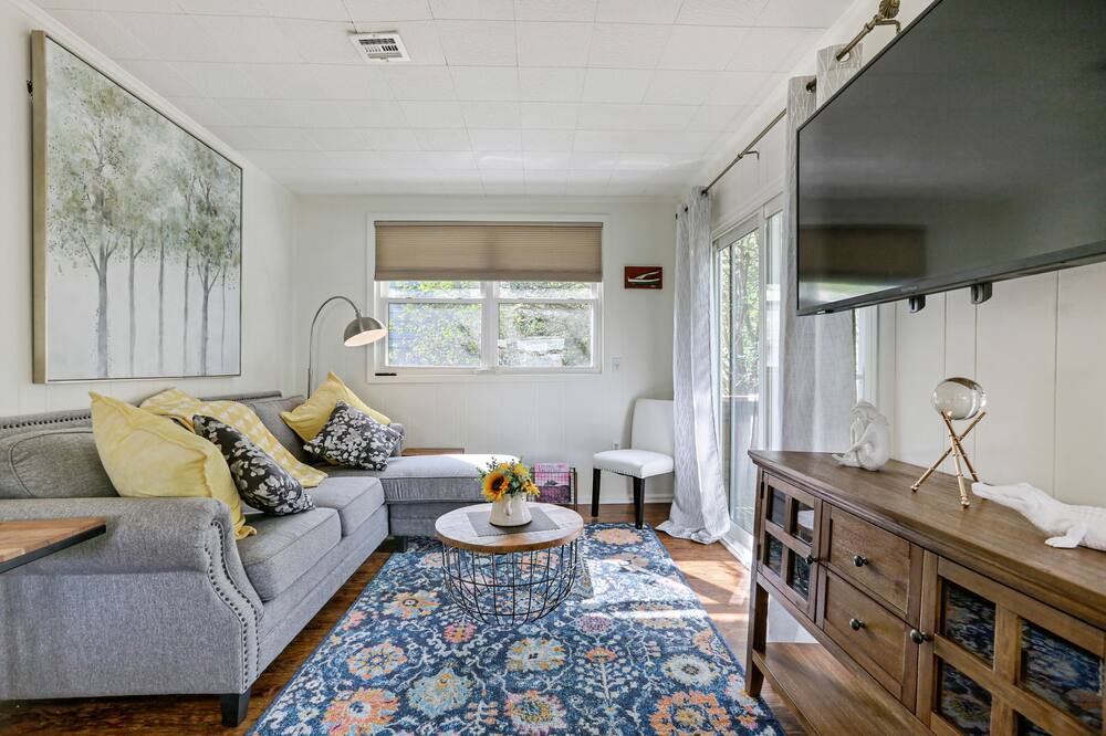 Photo of Livingroom in Covington
