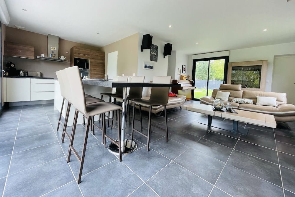 Photo of Others in Saint-Cyr-sur-Loire