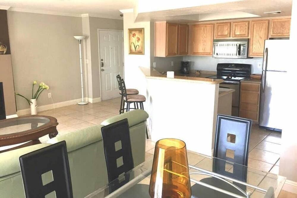 Photo of Kitchen in Canyon Gate