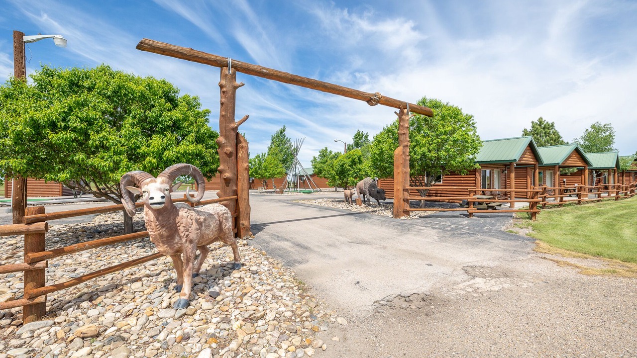 Photo of Outdoor in Pinnacles Entrance Badlands