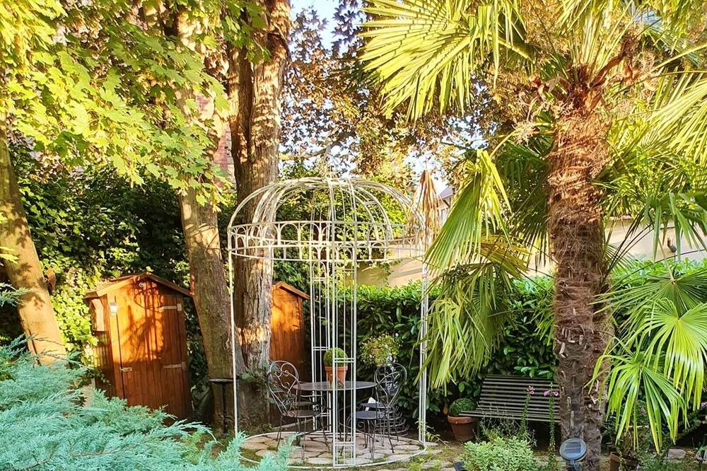 Photo of Outdoor in Ville-d'Avray