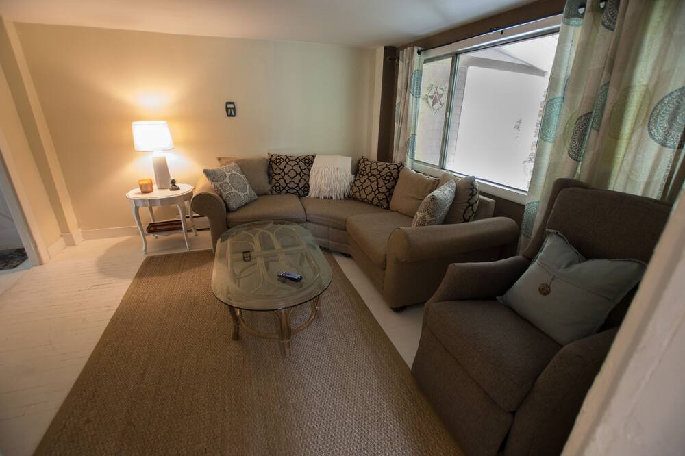 Photo of Livingroom in Williamstown