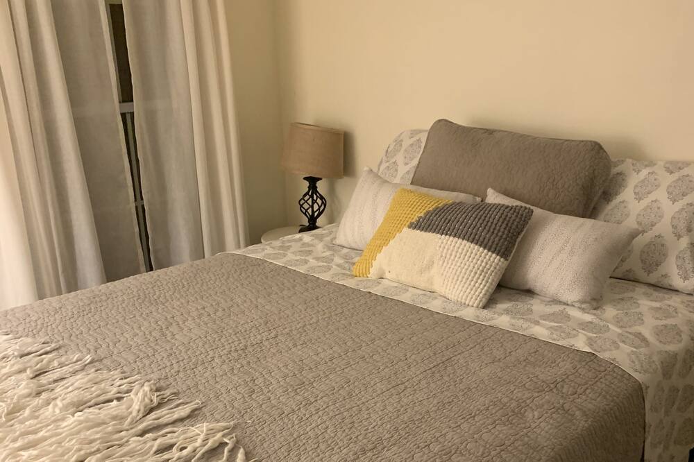 Photo of Bedroom in Williamstown