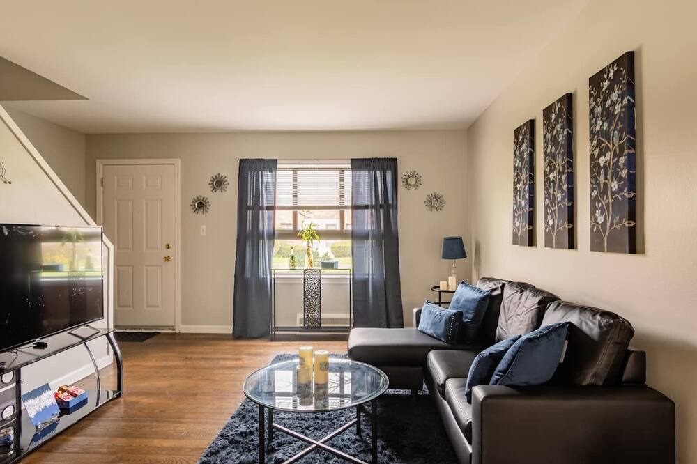 Photo of Livingroom in Oak Park