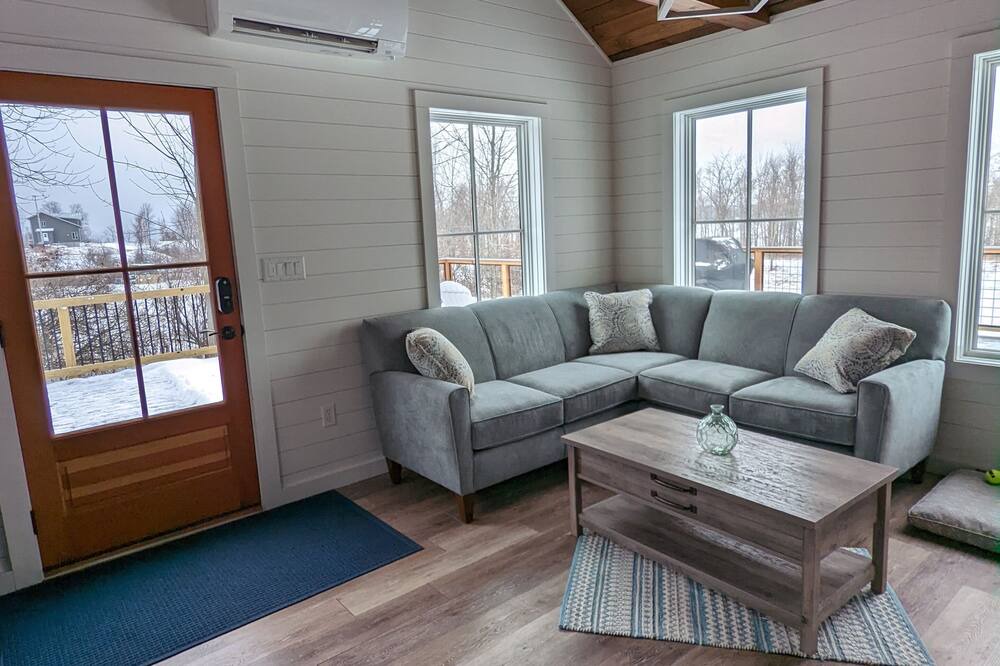 Photo of Livingroom in Alburg