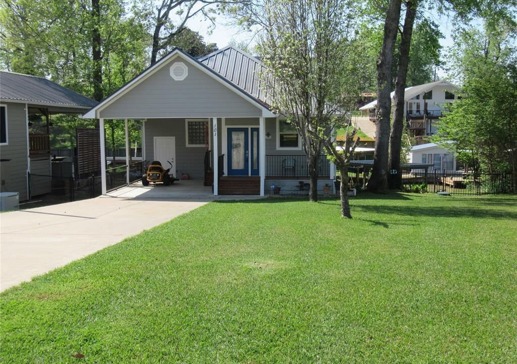 Photo of Outdoor in Pointblank