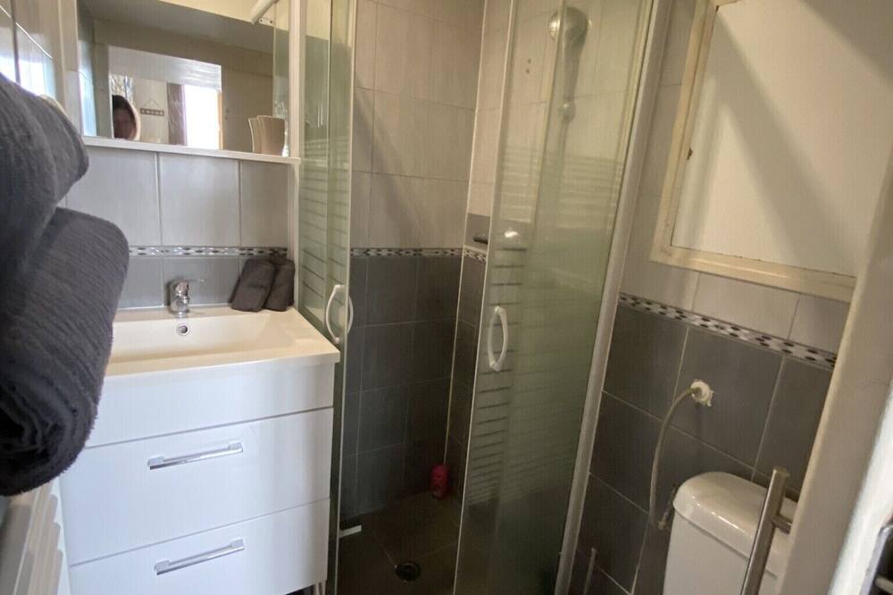 Photo of Bathroom in Bourgogne