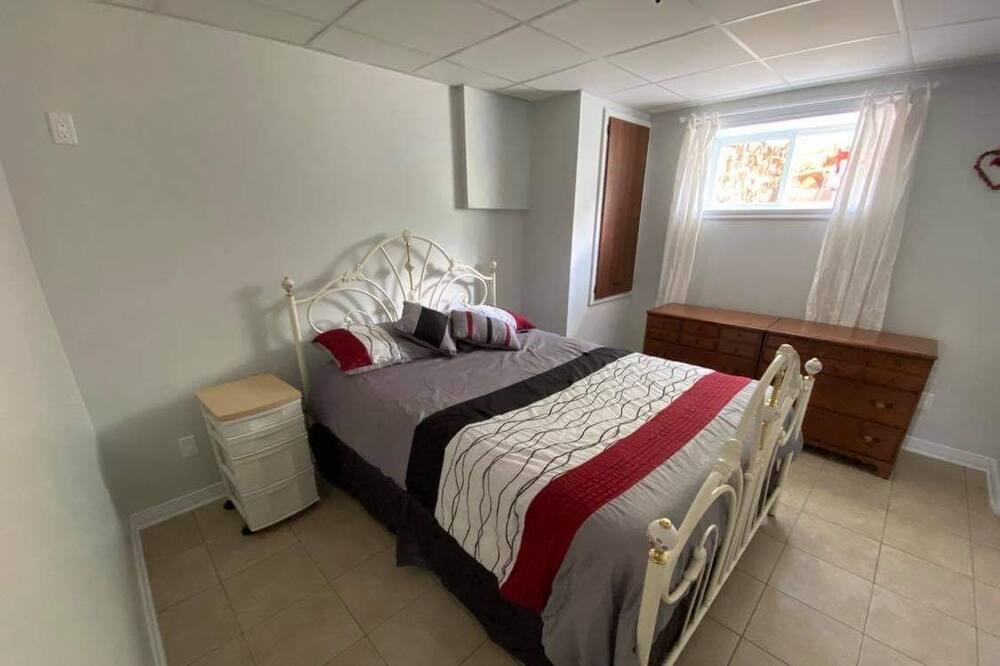 Photo of Bedroom in Saint-Emile-de-Suffolk