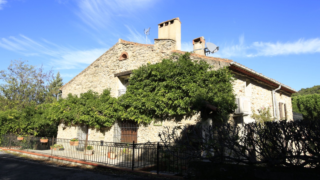 Photo of Outdoor in Reynes
