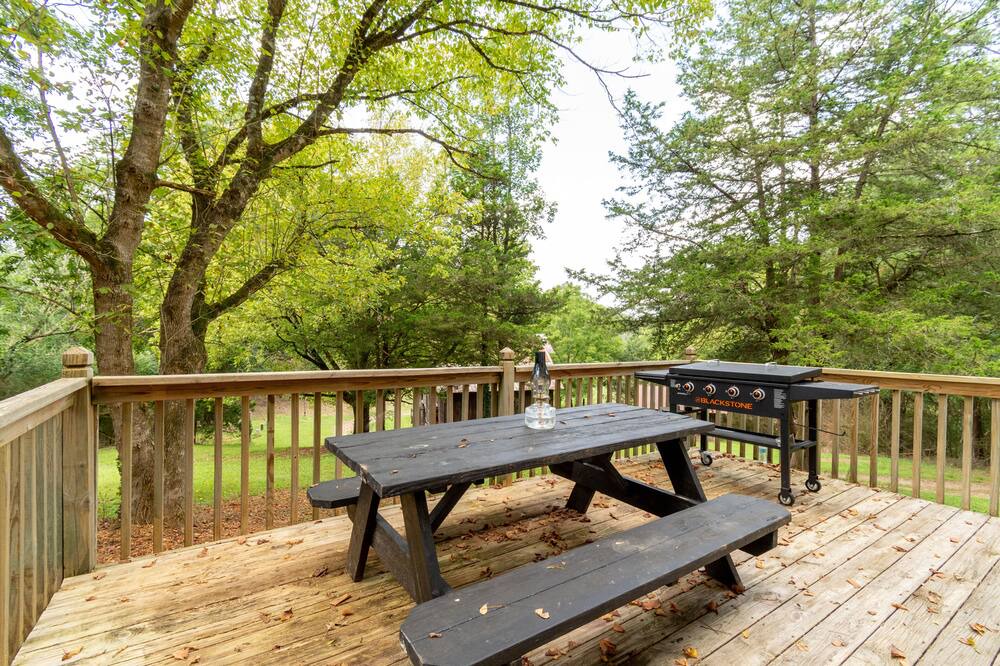 Photo of Patio Balcony in Adairsville