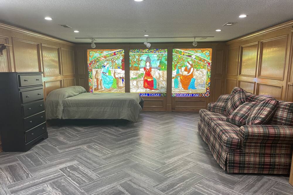 Photo of Bedroom in Joplin