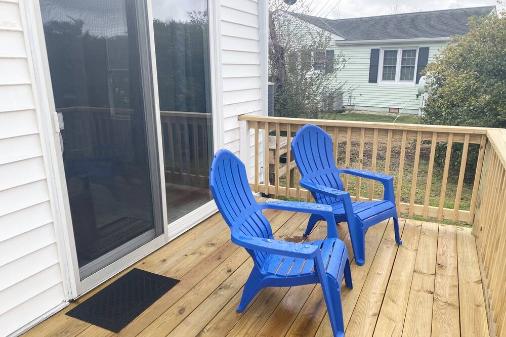 Photo of Patio Balcony in White Stone