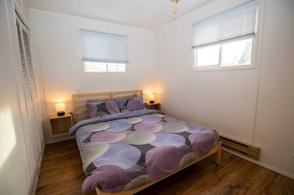 Photo of Bedroom in Hillside Beach