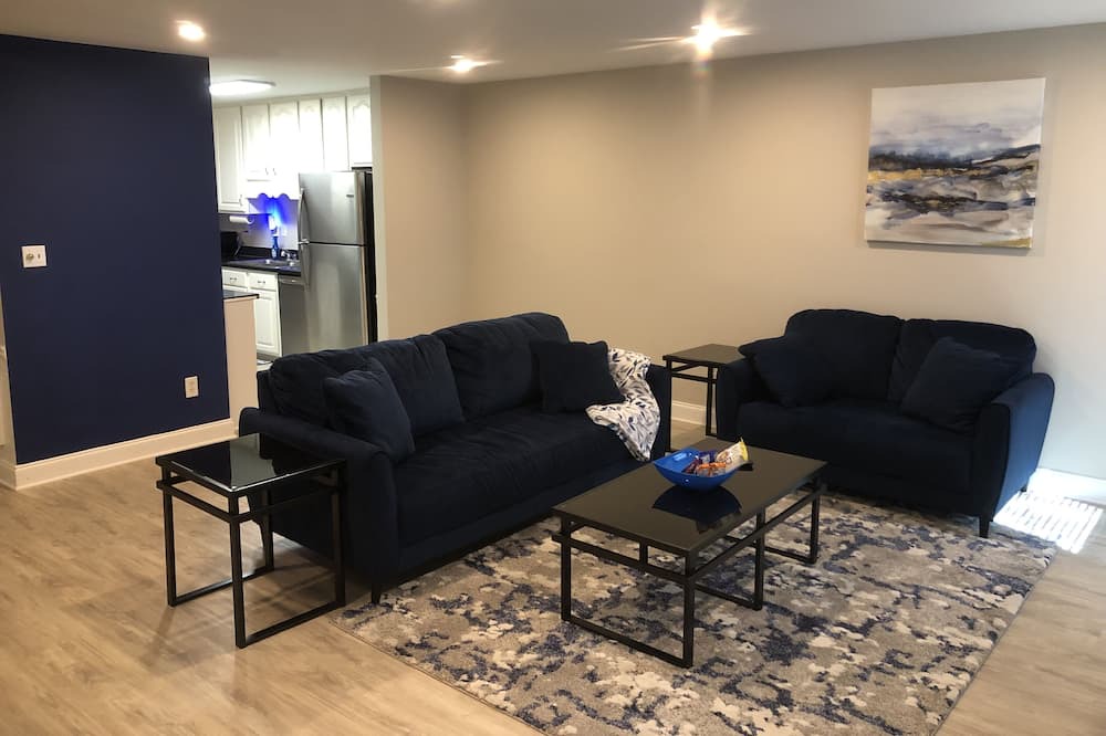 Photo of Livingroom in Smyrna