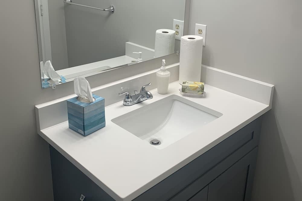 Photo of Bathroom in Smyrna