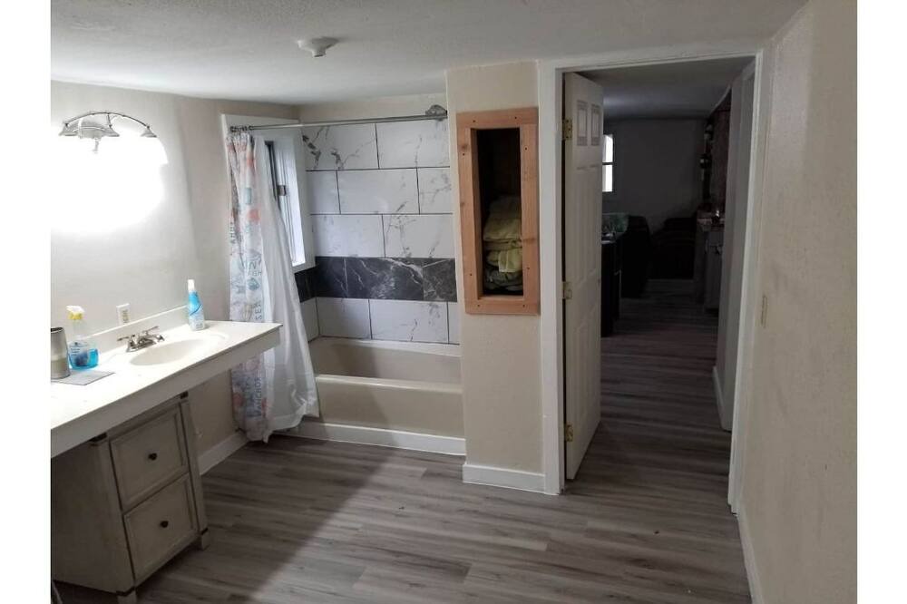 Photo of Bedroom in Maysville