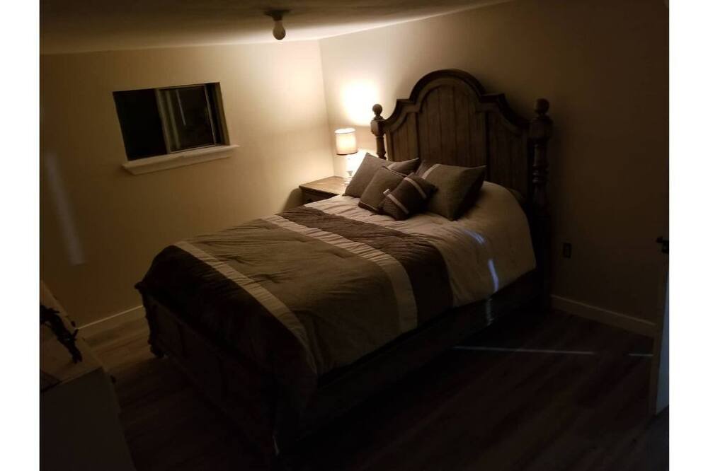 Photo of Bedroom in Maysville
