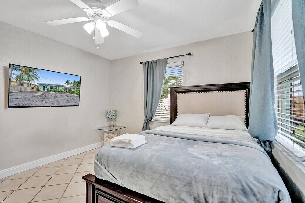 Photo of Bedroom in North Beach
