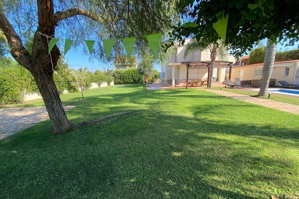Photo of Outdoor in Almarda
