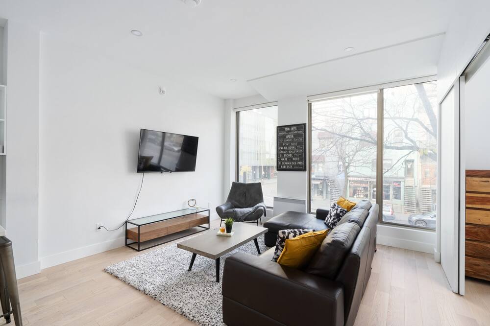 Photo of Livingroom in Latin Quarter
