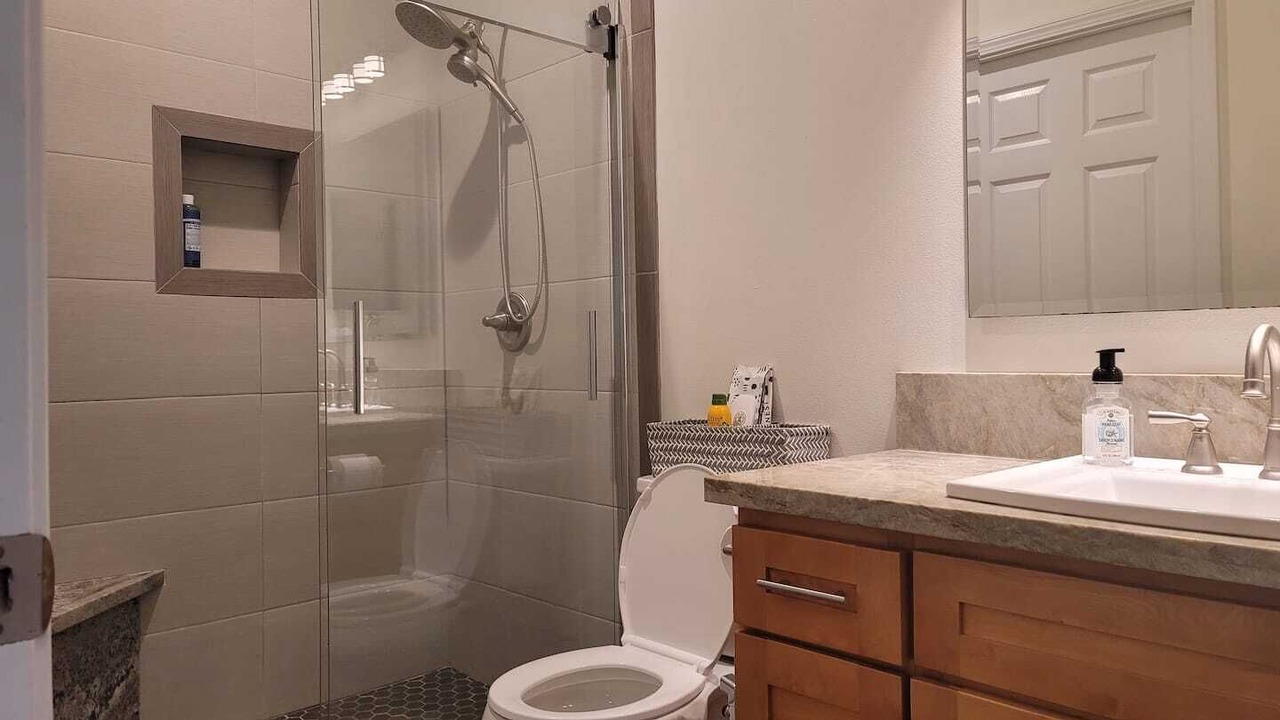 Photo of Others in Leilani Estates