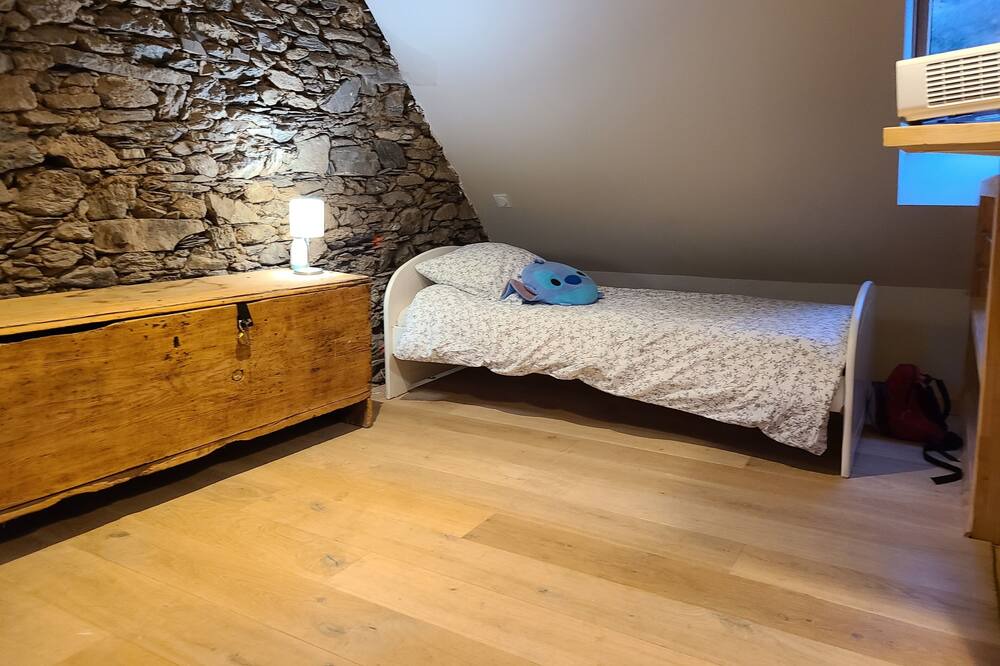 Photo of Bedroom in Saint-Lary-Soulan