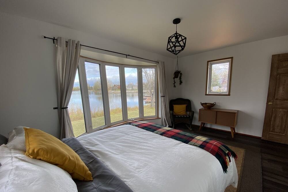 Photo of Bedroom in Gimli