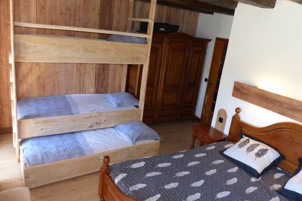 Photo of Bedroom in Laguiole