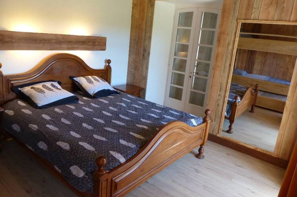 Photo of Bedroom in Laguiole