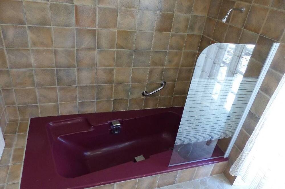 Photo of Bathroom in Laguiole