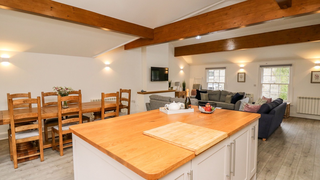 Photo of Others in Howey