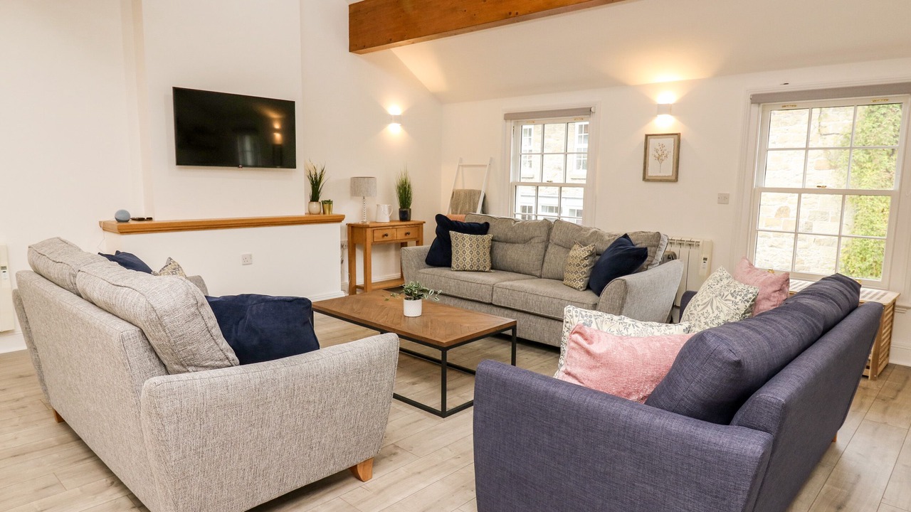 Photo of Others in Howey