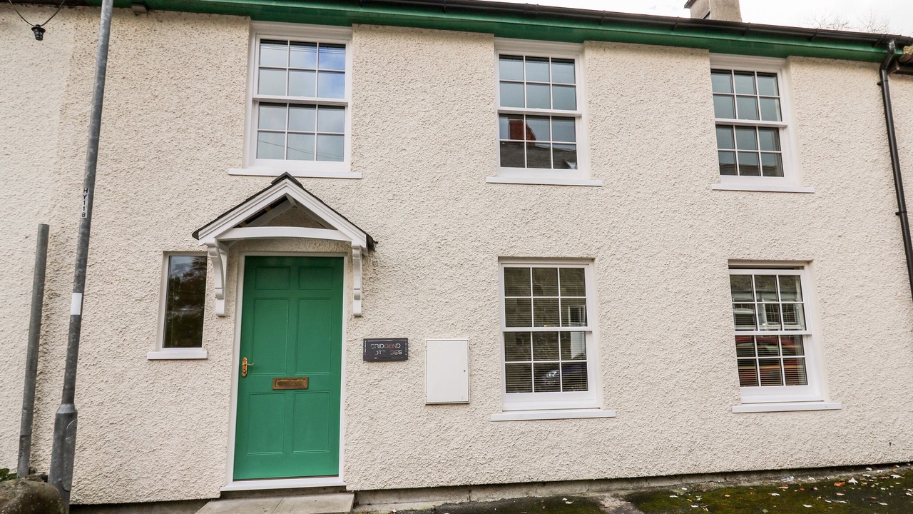 Photo of Others in Howey