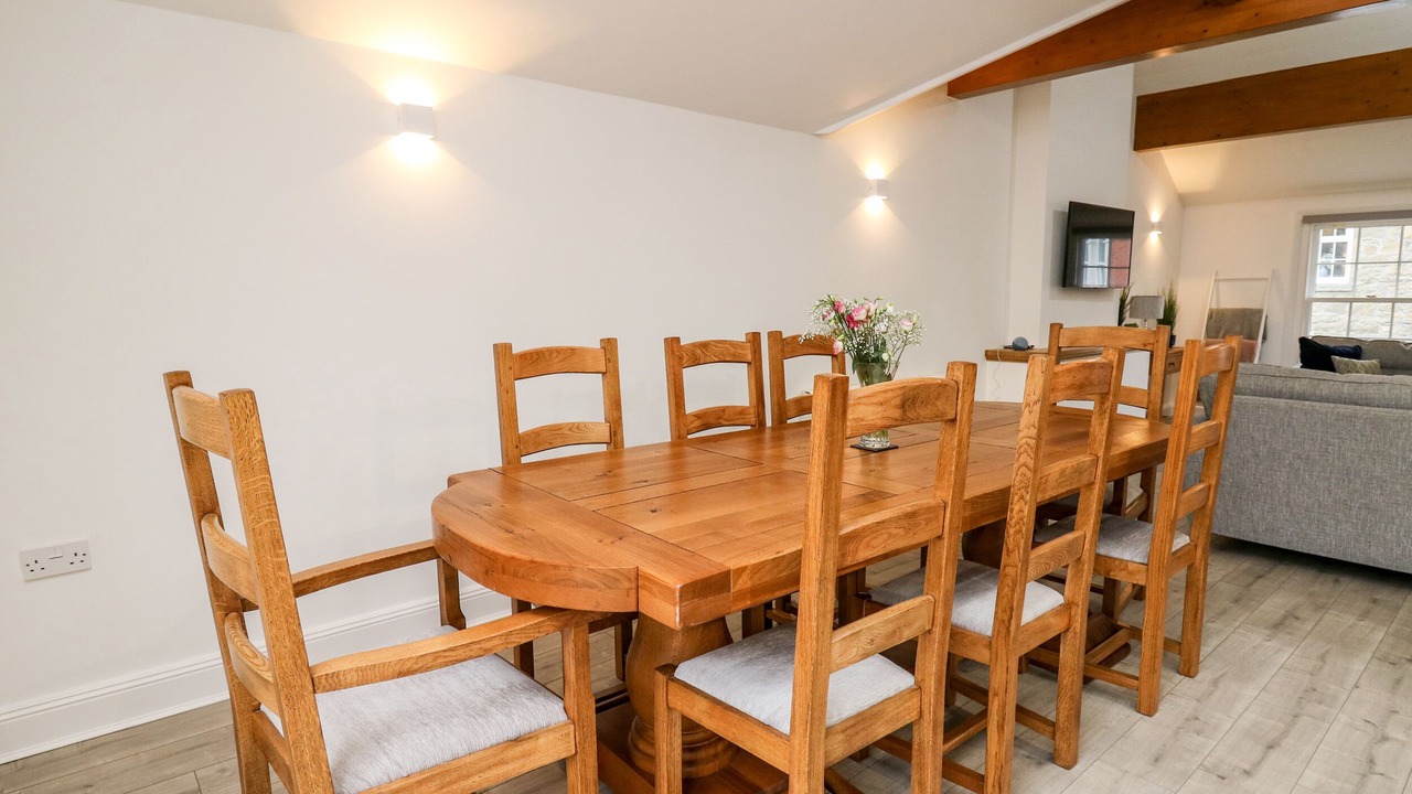 Photo of Others in Howey