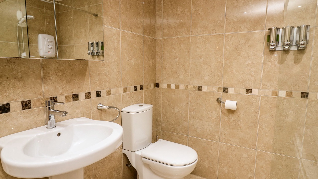 Photo of Others in Howey