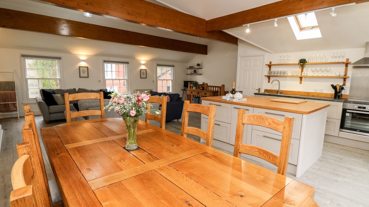 Photo of Others in Howey