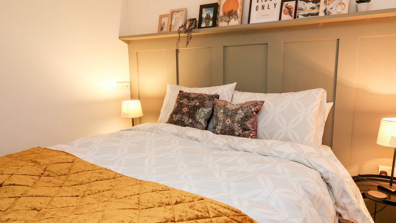 Photo of Others in Howey