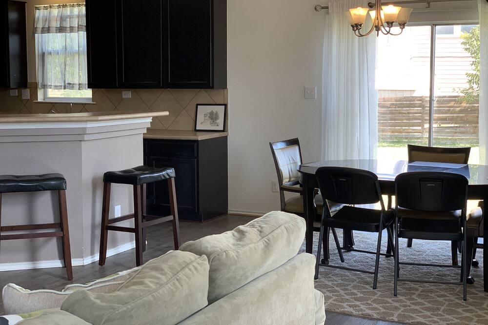 Photo of Livingroom in Southside