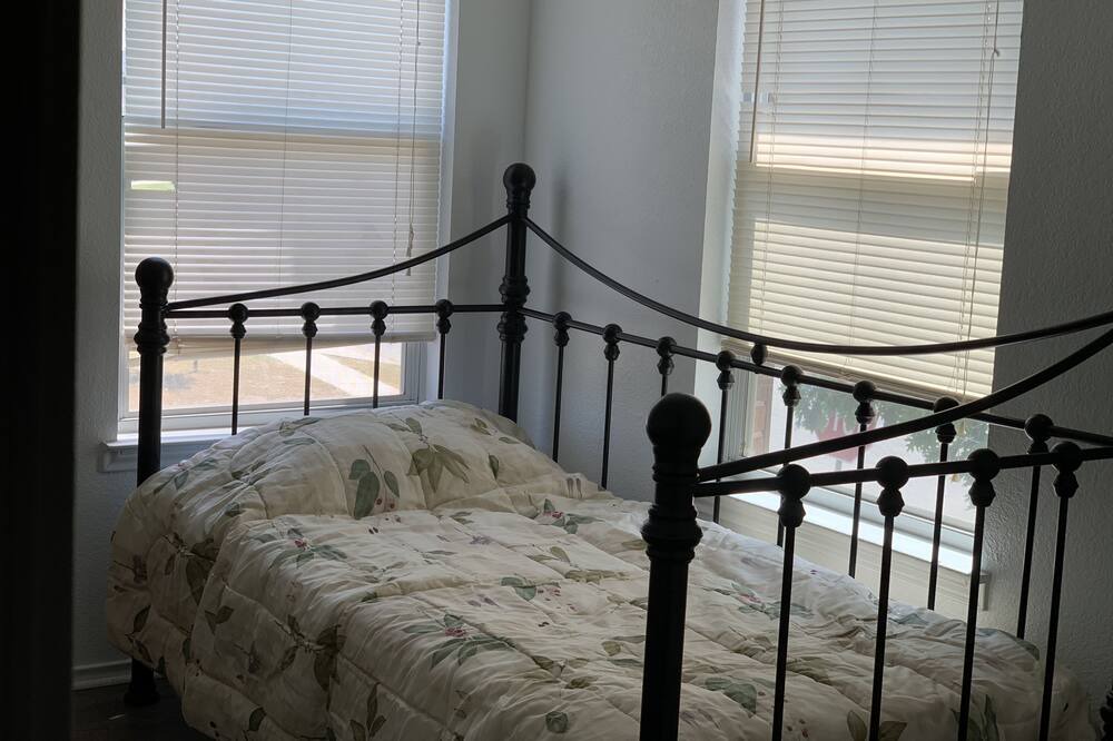 Photo of Bedroom in Southside