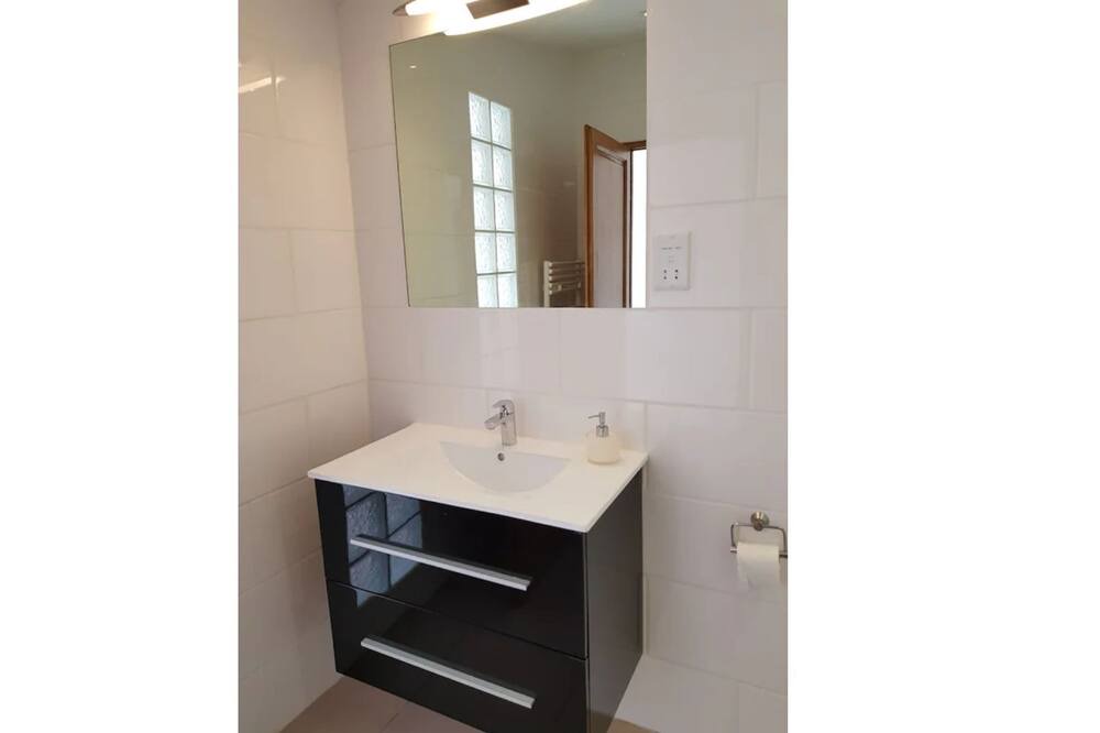 Photo of Bathroom in Pech-Luna