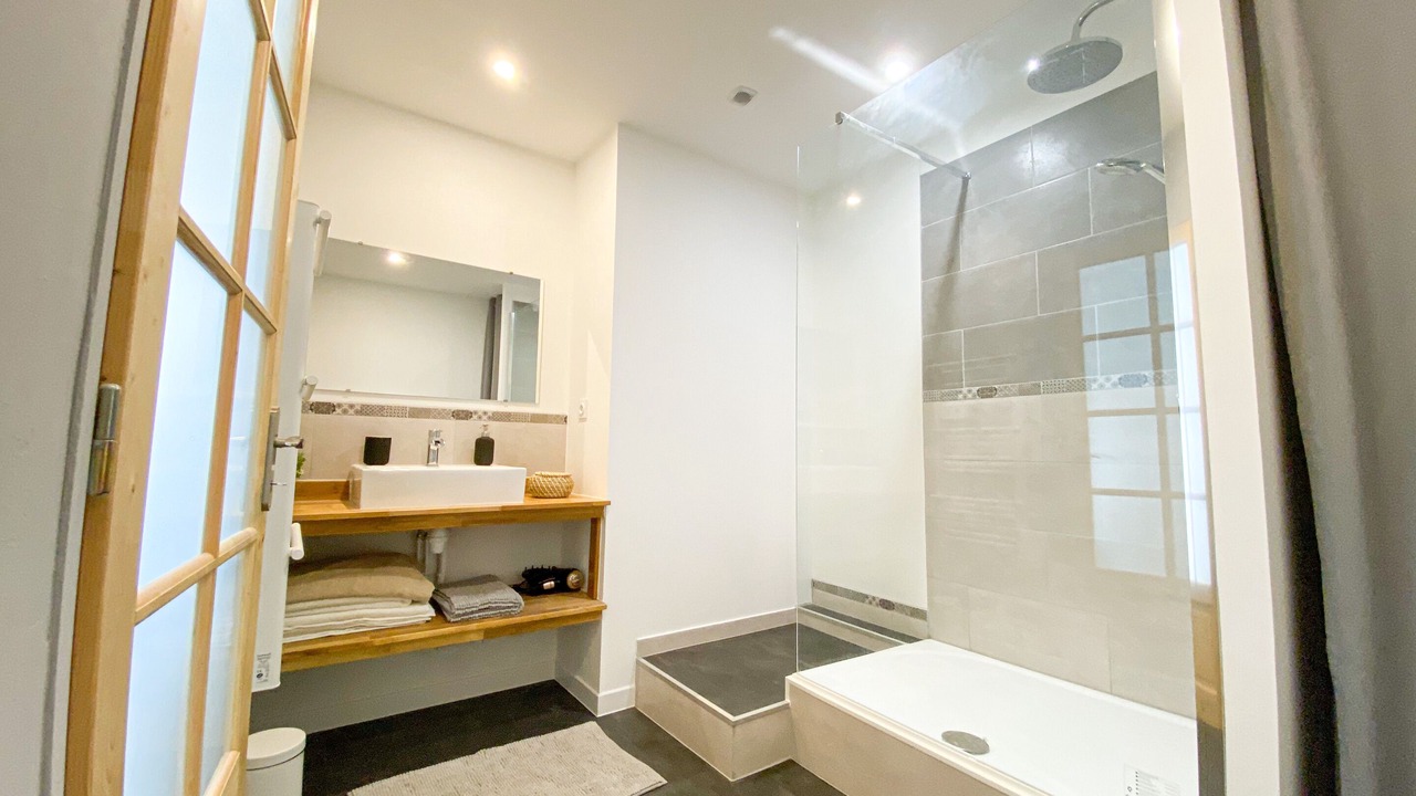 Photo of Bathroom in Quartier du chateau