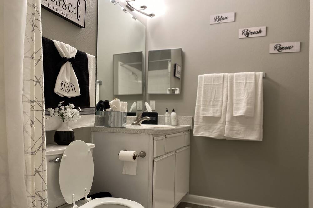Photo of Bathroom in Texas City