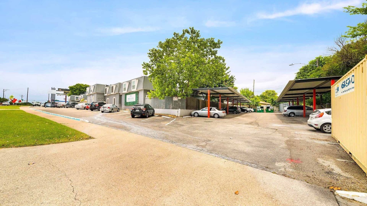 Photo of Outdoor in Mueller