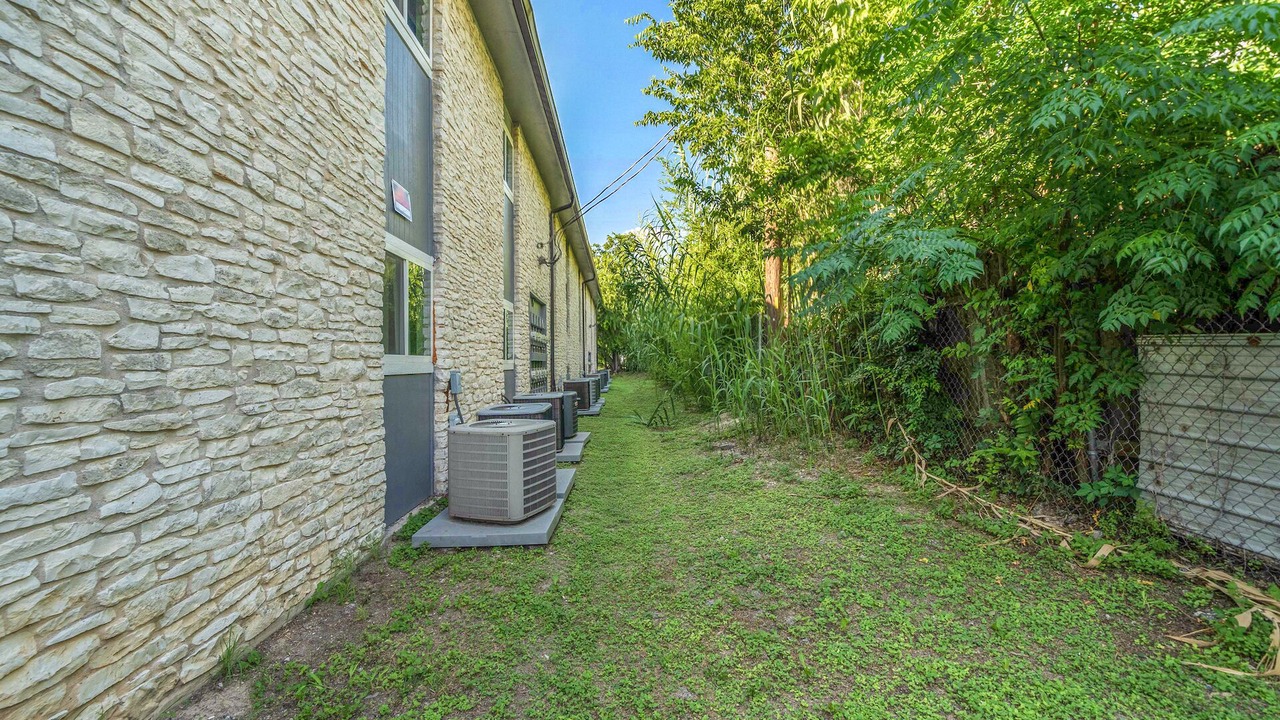 Photo of Outdoor in Brentwood