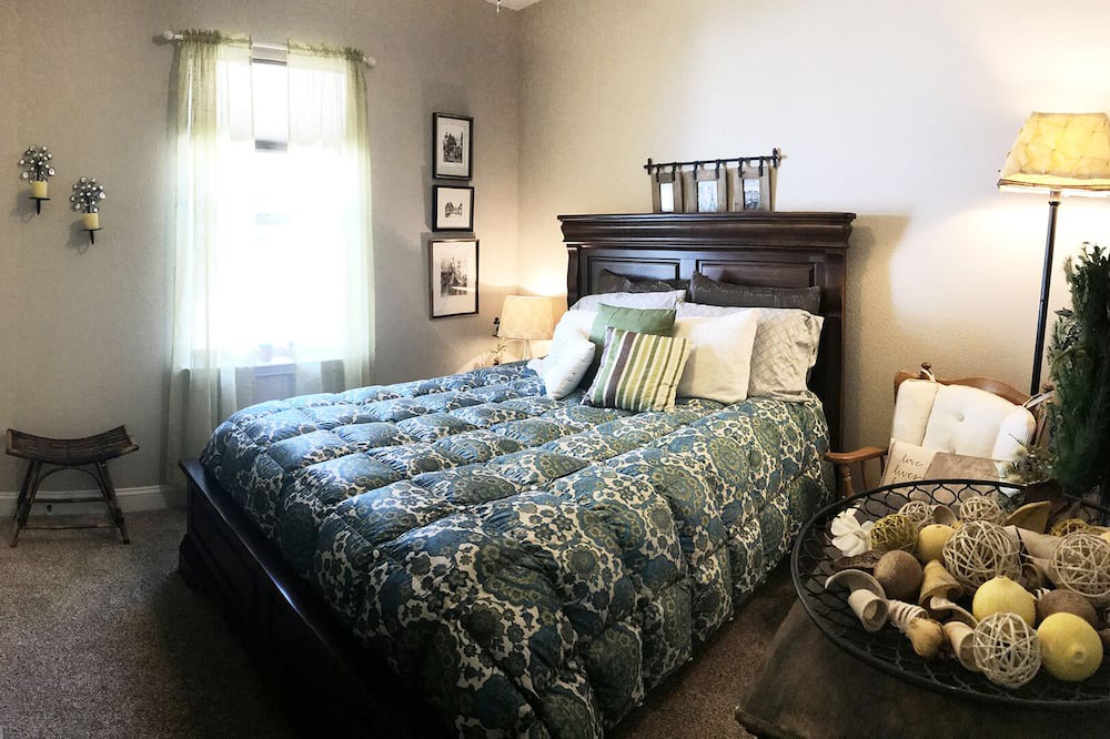 Photo of Bedroom in Sunset